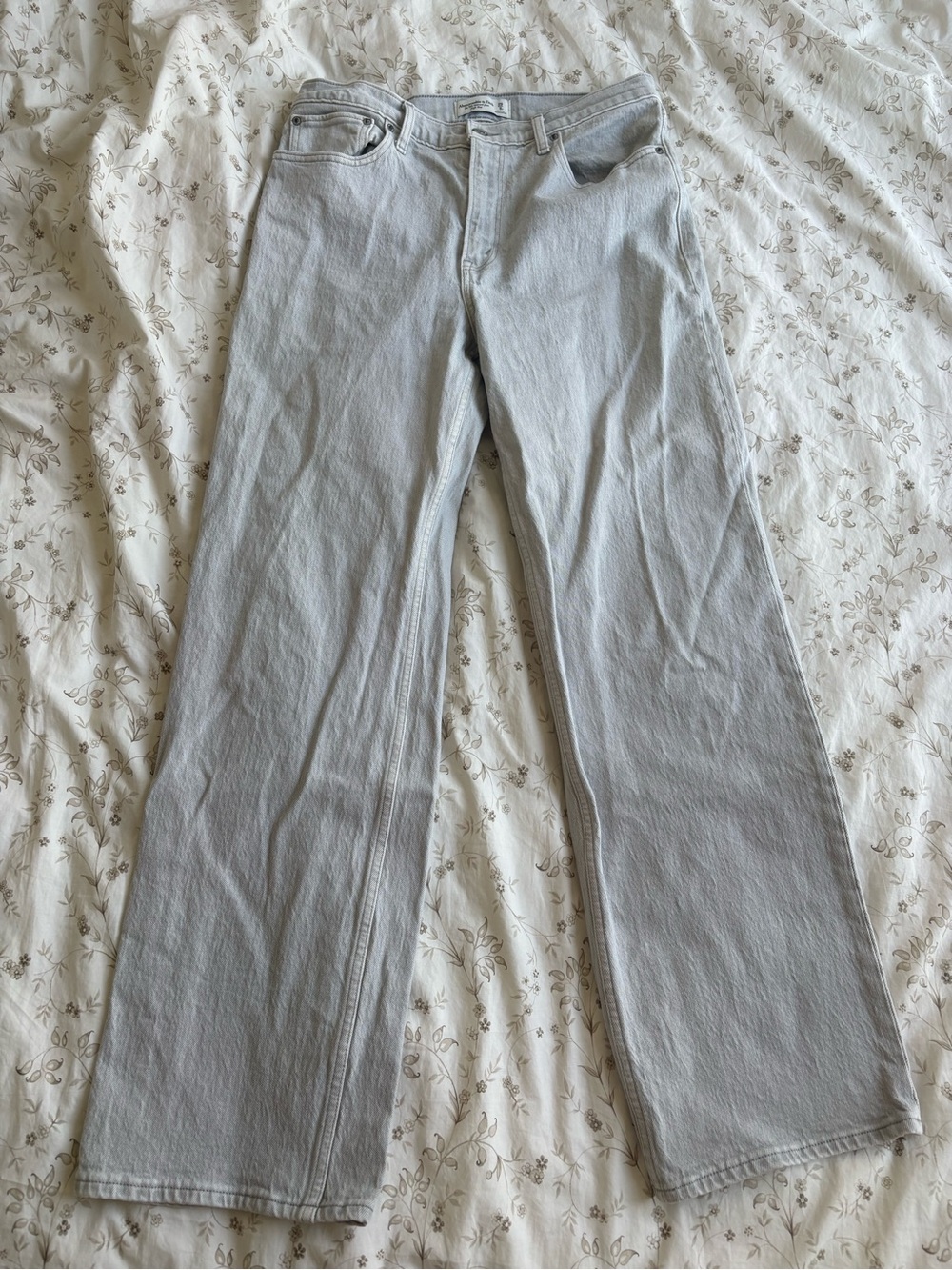 Abercrombie & Fitch 90’s Relaxed High Rise Jeans
